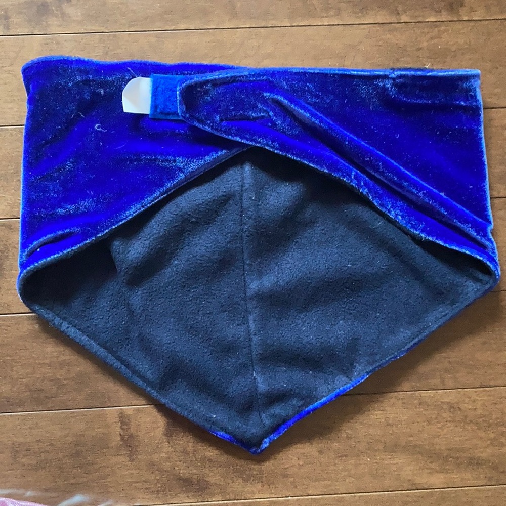 Blue velvet ski neck warmer